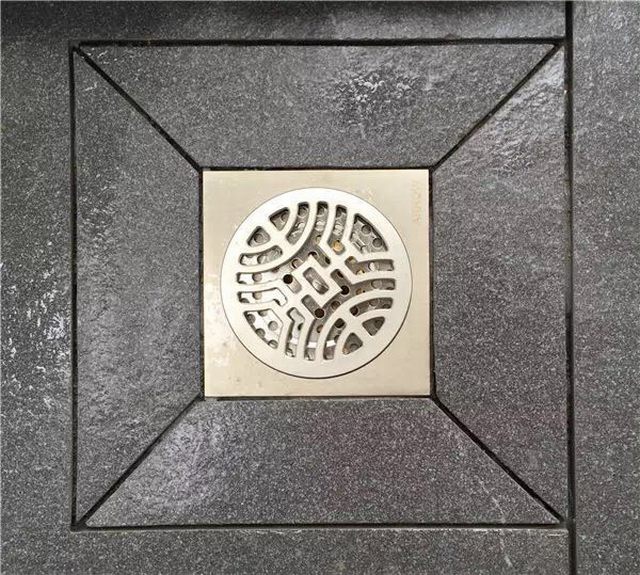 17衛(wèi)生間，陽(yáng)臺(tái)地漏做“回字形”工藝處理，讓下水更快.jpg